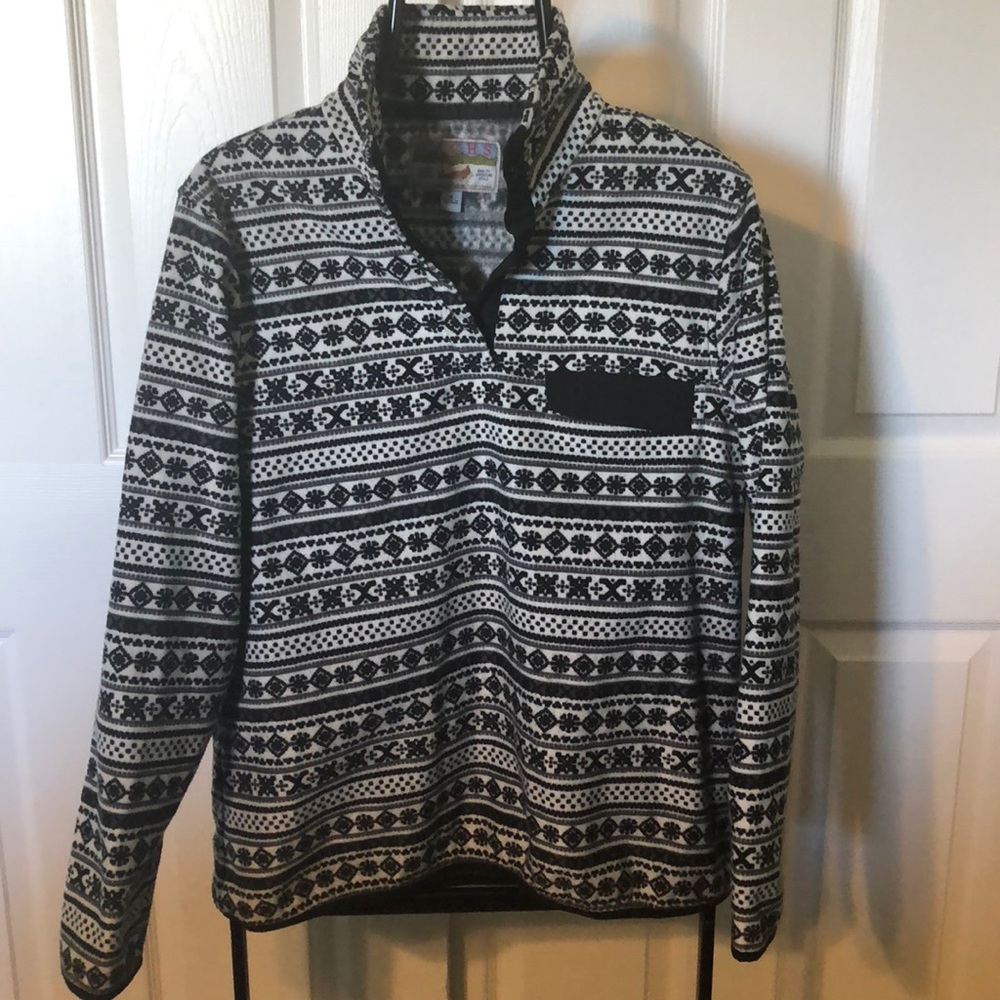 Pullover sweater